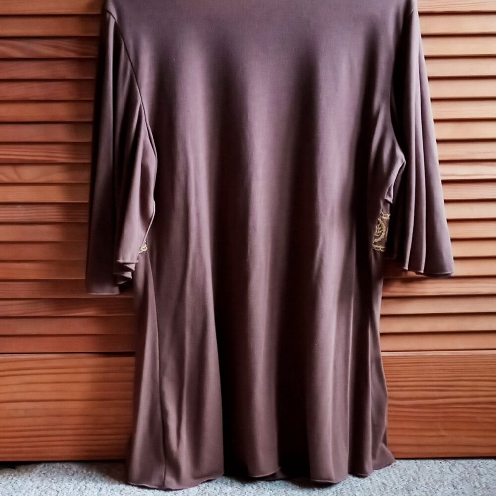 Pretty Maurices Women's Kimono Sleeve Brown Empire Waist Top w/Gold Details - Picture 7 of 15